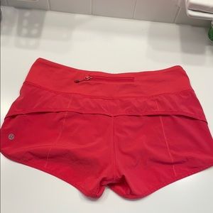 LULULEMON SPEED UP SHORT 2.5”